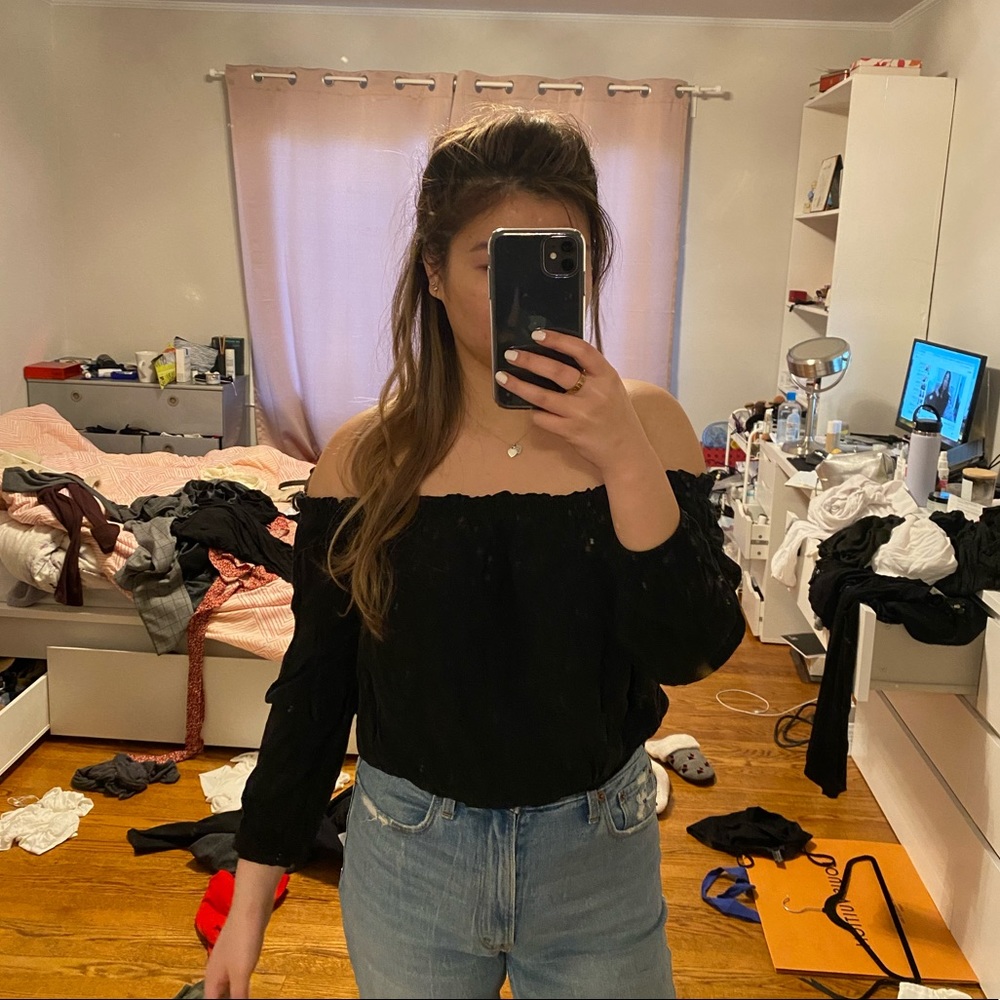 Brandy Melville off the shoulder long sleeve